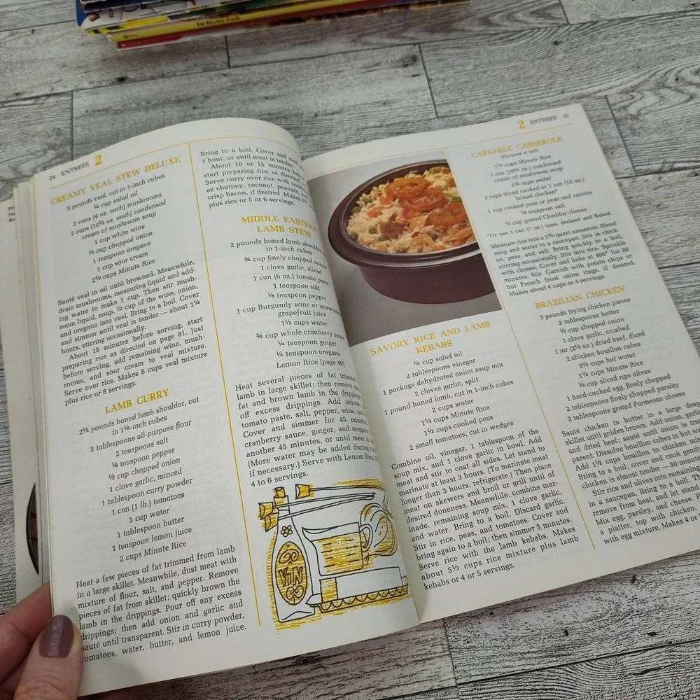 Timeless Recipes with Minute Rice Cookbook 1965 Booklet Soup to Desserts Vtg MCM